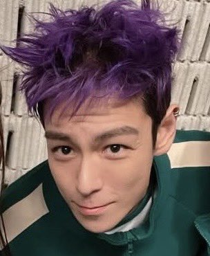 TOPcomebackwhen's tweet photo. My man doesn’t really change much 🥰

#SquidGame2    #Thanos 
#CHOISEUNGHYUN 

TOP in 2017                             Thanos in 2024 https://t.co/I5f70aviCS