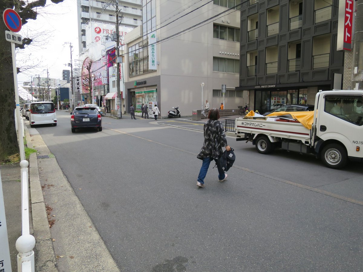 hashi-lowe tweet media