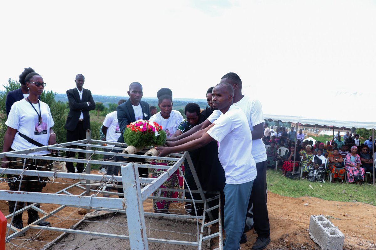 YOMADO12's tweet photo. We extend our heartfelt condolences to his family, our partners, and friends of YOMADO.
We are deeply grateful to all those who supported during his burial ceremony including @PlanRwanda, @REFAC, @RYOF_Rwanda, #RMEO, #YEE's, #RNNG,@RCSPRwanda and JADF officer of @BugeseraDistr https://t.co/8jwM7QbcWv