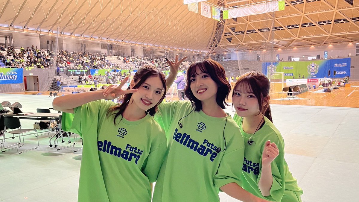 湘南ベルマーレフットサルクラブホームゲーム
ハーフタイムショーに出演させていただきました！

初めての方も楽しんでいただきありがとうございました！

次回はこちら
GFO vol.74「NEW YEAR LIVE」  
2025年1月26（日） @ Output（那覇市牧志）  
🎫 tiget.net/events/369551

#BLUEBLUEBLUE #BBB
