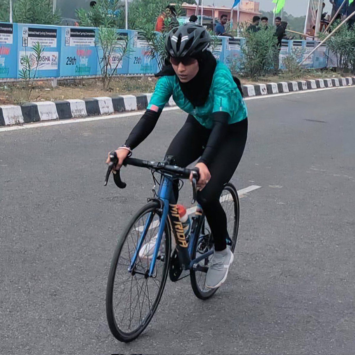 ulfatmushtaq3_9's tweet photo. I am deeply honored to be the first female cyclist from Jammu & Kashmir to represent our UT in the 38th National Games in Uttarakhand from 28th January 2025-14 February 2025
#NationalGames #SupportSports #EmpowerWomen
My first interview after selection.
https://t.co/WwmGSVGzu4 https://t.co/OgnzWlnRkh