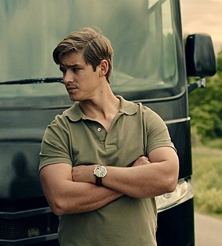His arms 🔥