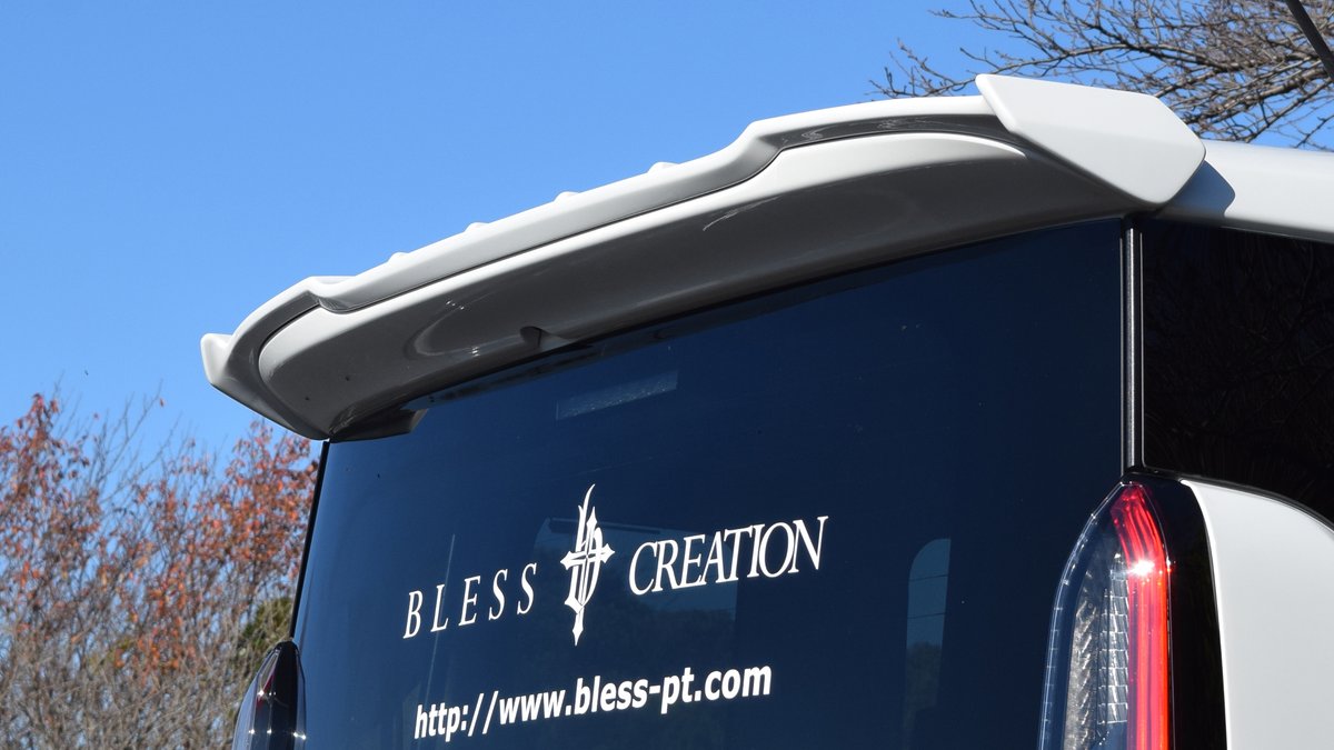 BLESS_PR's tweet photo. #日産ルークスハイウェイスター【#B44A_B45A_B47A_B48A系】#BLESS_CREATION #ブレスクリエイションオリジナルエアロパーツ 発売中です。
#ルーフスポイラー はディフューザー形状のフィンがリアビューを引き締めスポーティな印象を与えます。
#東京コミコン https://t.co/3OxSTtQ7Vp