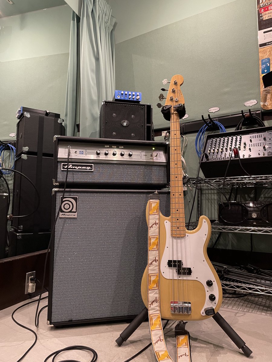 okkiena69's tweet photo. ampeg初鳴らししてきました💥
#ampeg
#V4B
#SVT212AV https://t.co/goxoV9pQYR