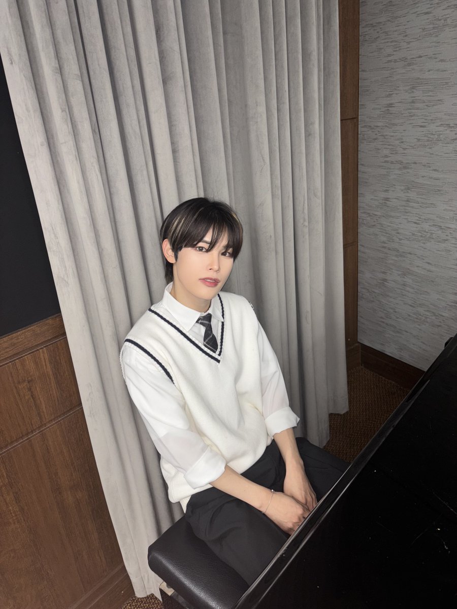 XODIAC_MEMBERS's tweet photo. [#규민🐶] 

🎹🎶🎵

#XODIAC #소디엑 #GYUMIN #규민 
#똑똑똑_귬이등장 https://t.co/3XZDBciPx9