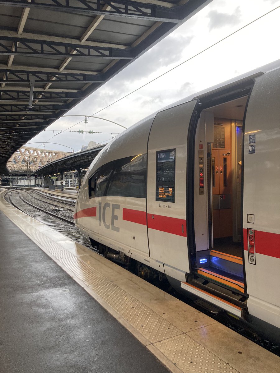 Une nouvelle ligne de #train, ça se fête ! Paris/Berlin en direct, l’#Europe sur de bons rails.