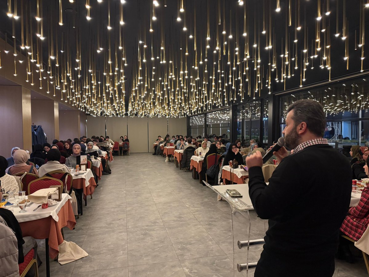 onderbulten's tweet photo. ▫️2024 yılı YKS’de derece alan gençlerimizle “Şampiyonlar Buluşuyor” programında bir araya geldik. Programa Türkiye genelinde derece yapan 100 genç katıldı.
 
▫️Başkanımız Abdullah Ceylan ve Gençlik Başkanımız Erkam Salih Büyükdinç’in selamlama konuşmasını gerçekleştirdi. https://t.co/JupC3ZgKCa