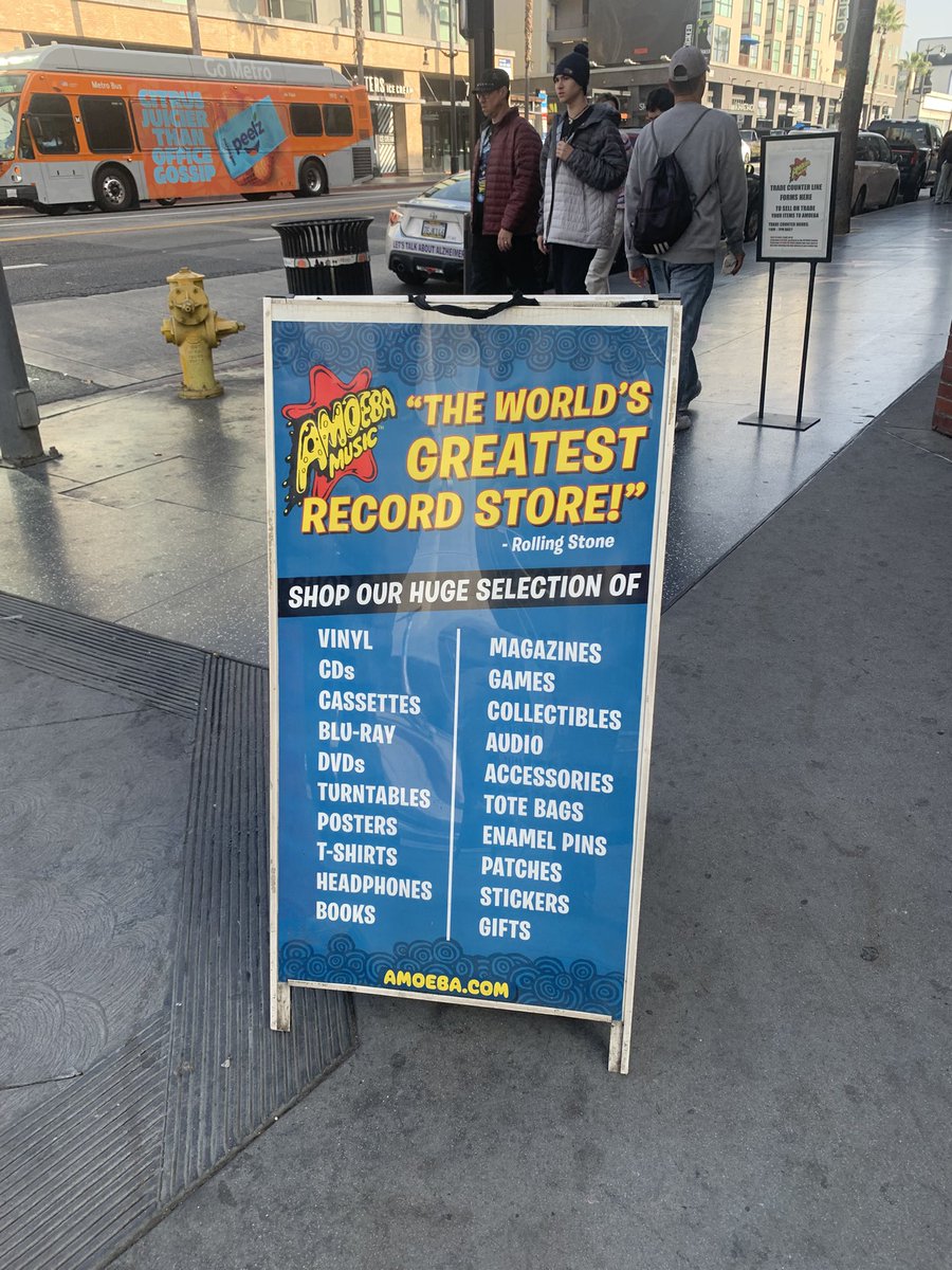 ashoksingh68's tweet photo. I visited Amoeba Music in Hollywood today and out of thousands of LP records, I found some Indian records and one with #AmitabhBachchan on the cover, naturally I had to buy it! #bollywood #indiancinema #LPrecords @SrBachchan https://t.co/ggpB04mUhn