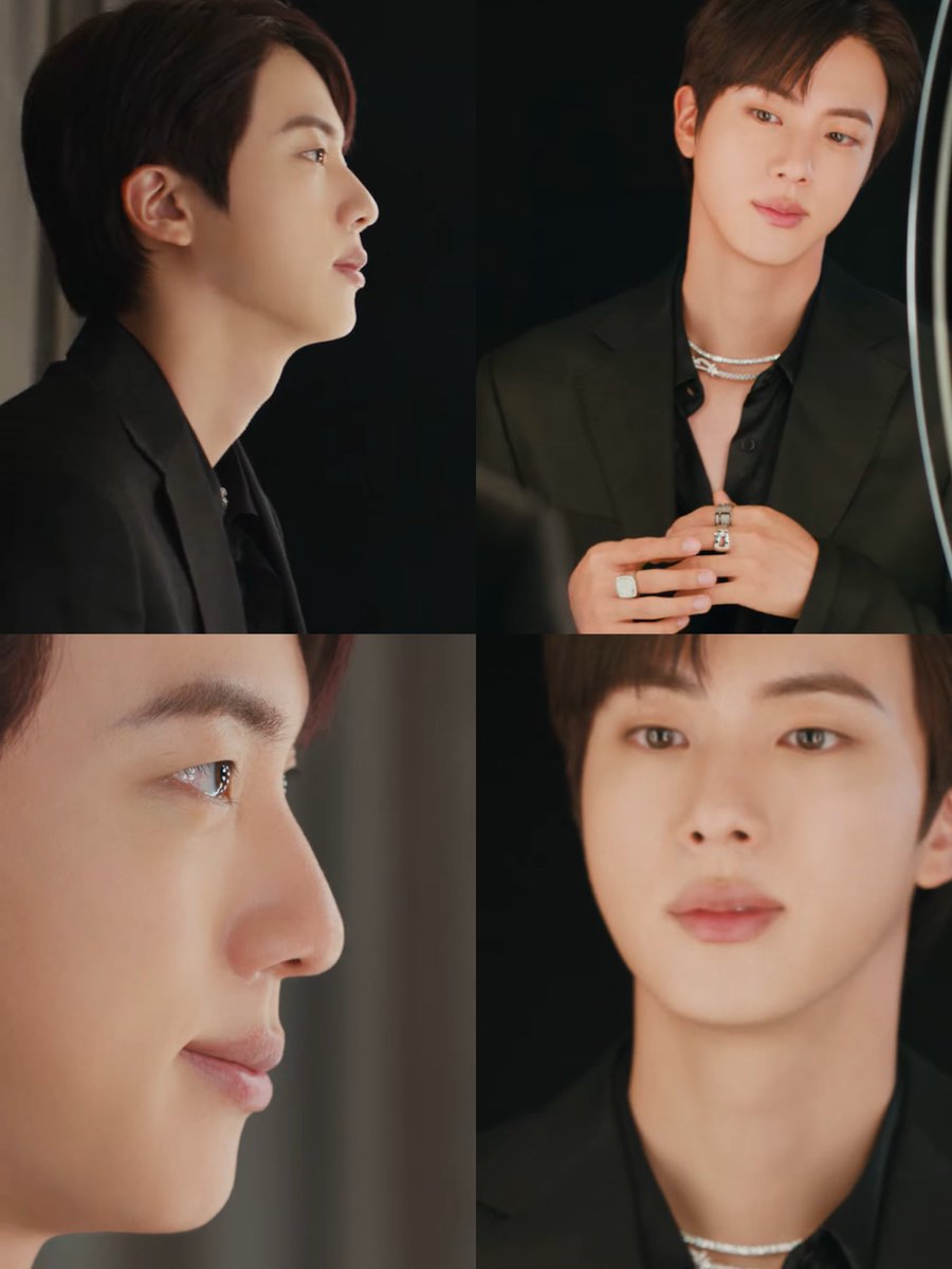 seokjinfile's tweet photo. MIRROR MIRROR ON THE WALL https://t.co/7igMDQxDNE