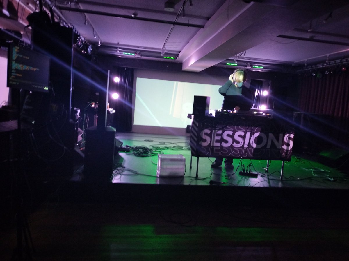 RuiReiChannel's tweet photo. アフターデモパーティーに参加！
実機で盛り上がりました！
#SESSIONS_Party https://t.co/9BUJTswfsa
