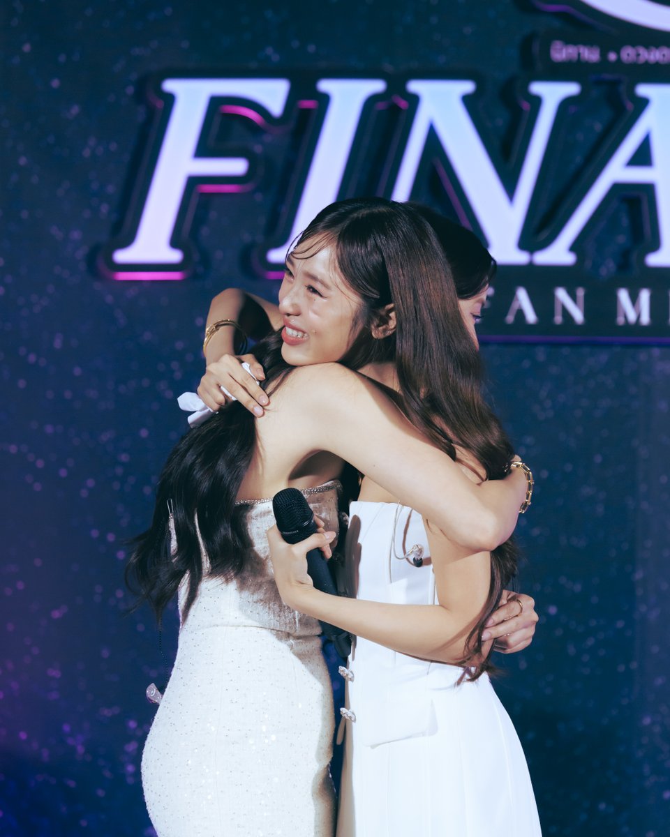 PlutoSeriesTH's tweet photo. ขอบคุณดาวพลูโตที่มีเจ้าหญิงกับเจ้าหญิง ✨

#PlutoSeriesFinalEP 
@NamtanTipnaree @filmracha https://t.co/miZN2GERwp