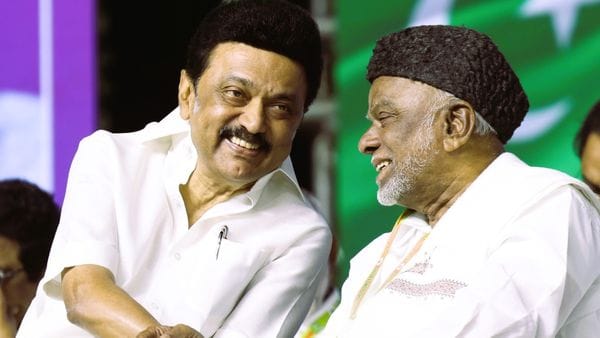 mkstalin's tweet photo. இந்திய யூனியன் முஸ்லீம் லீக் தேசிய தலைவர் பெருமதிப்பிற்குரிய பேராசிரியர் K.M. காதர் மொகிதீன் அவர்களுக்குப் பிறந்தநாள் நல்வாழ்த்துகள்.

ஐயா அவர்கள் நீண்டகாலம் நலத்துடன் திகழ்ந்து தம் பொதுவாழ்வுப் பணியைத் தொடர்ந்திட விழைகிறேன்.

@iumltnofficial https://t.co/5rpfJ2dB5V