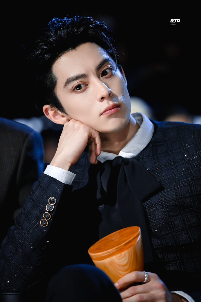 WangHediFolder's tweet photo. 250104 #TencentVideoAllStarNight2024
Fansite©️RunToD/tloml
#WangHedi #GuardiansOfTheDafeng #DylanWang https://t.co/rWPrXt0Qg4