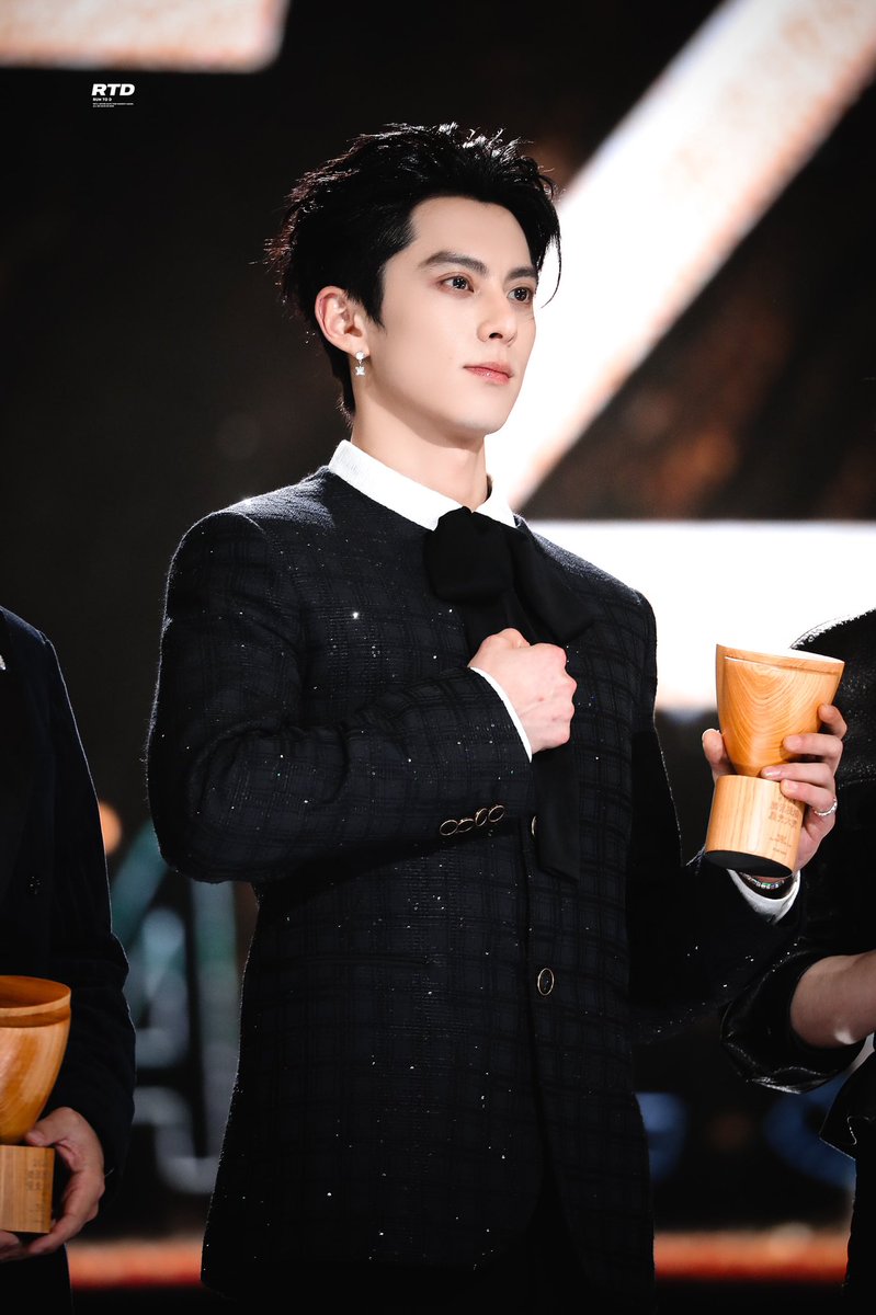 WangHediFolder's tweet photo. 250104 #TencentVideoAllStarNight2024
Fansite©️RunToD/tloml
#WangHedi #GuardiansOfTheDafeng #DylanWang https://t.co/rWPrXt0Qg4