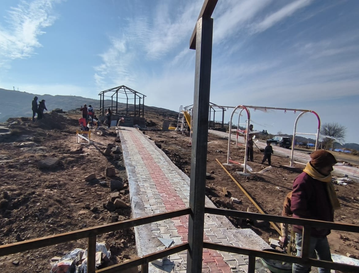 dish1007's tweet photo. New Tourist Attraction - Under-construction ADP (Capex) work - Development and Beautification of R C peak, Block Kulwanta, Udhampur, J&amp;K
Hope the vision turns to reality 🤞 
@dioudhampur @diprjk https://t.co/MdQkwtAmTO
