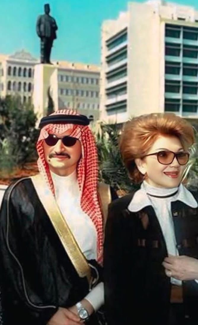 alsaud1ksa's tweet photo. 7_الأمير الوليد بن طلال بن عبدالعزيز 
في أعمار مختلفه مع والدته الراحله 
الأميره منى بنت رياض الصلح رحمها الله وغفر لها .. https://t.co/EVDsbPjCcp