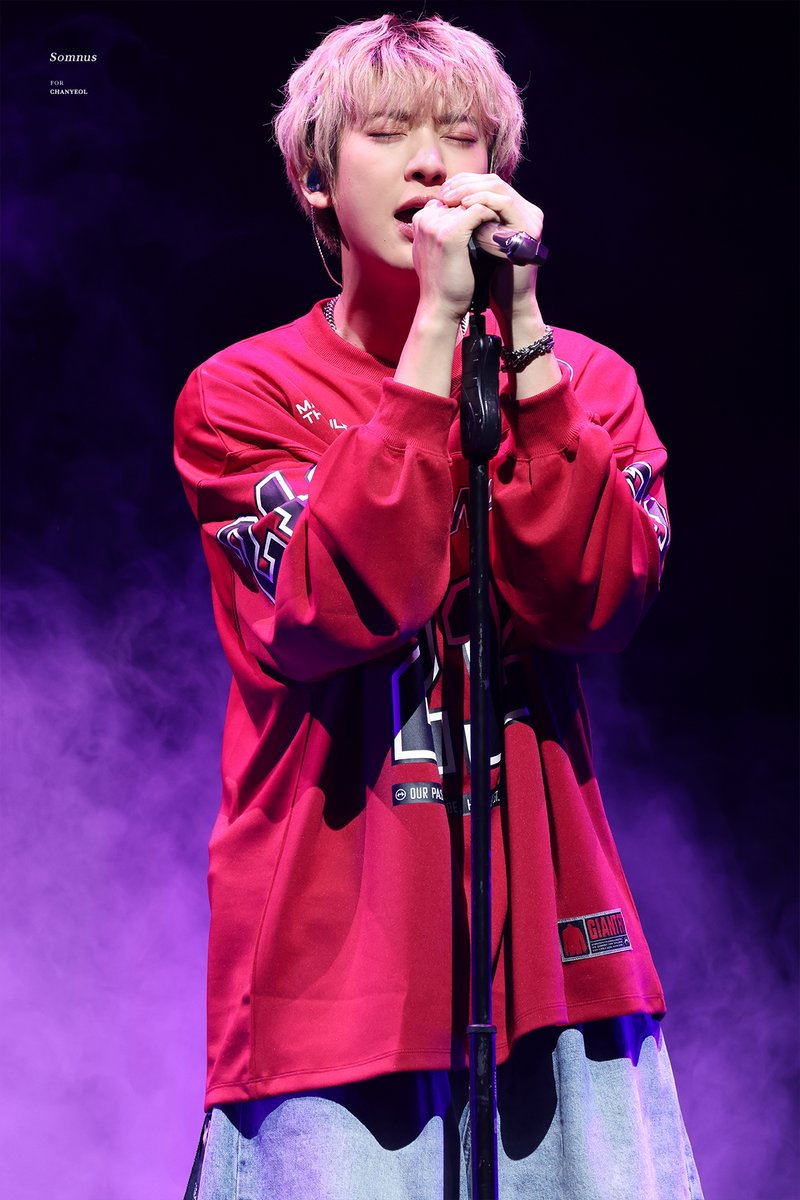 Somnus_cy1127's tweet photo. 241228  CHANYEOL LIVE TOUR : 都市風景 (City-scape) in Kaohsiung 
💜💜💜💜💜
#찬열 #CHANYEOL https://t.co/yGDbMWCVkw