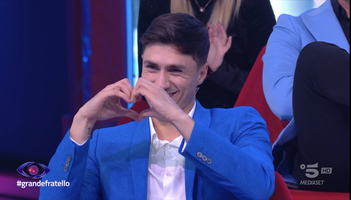camilla_milla23's tweet photo. #mirko

Sogna, ragazzo, sogna
Quando cala il vento, ma non è finita
Quando muore un uomo per la stessa vita che sognavi tu
Sogna, ragazzo, sogna
Non cambiare un verso della tua canzone
Non lasciare un treno fermo alla stazione
Non fermarti tu❤️‍🩹 #mirkobrunetti https://t.co/I7Q3NzKGqZ