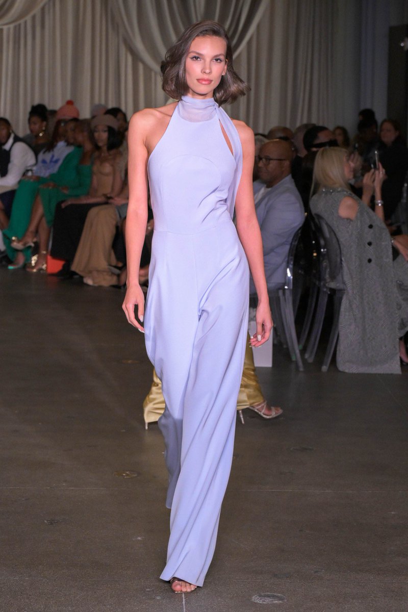 Darian_M_Photo's tweet photo. Sergio Hudson Spring 2025 Ready-to-Wear Collection
•
•
•
#fashion #vogue #runway #fashionblogger https://t.co/DXnrA5uFqH