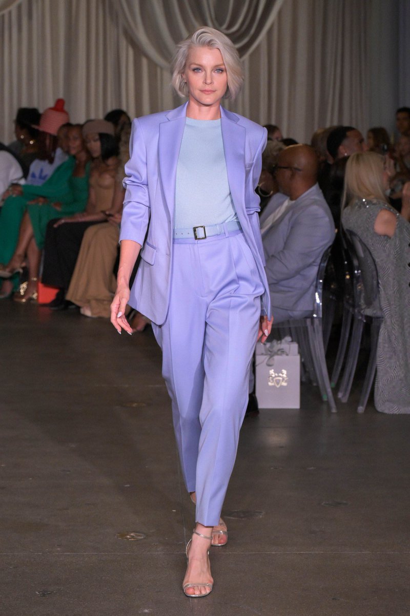 Darian_M_Photo's tweet photo. Sergio Hudson Spring 2025 Ready-to-Wear Collection
•
•
•
#fashion #vogue #runway #fashionblogger https://t.co/2AbydNgo53