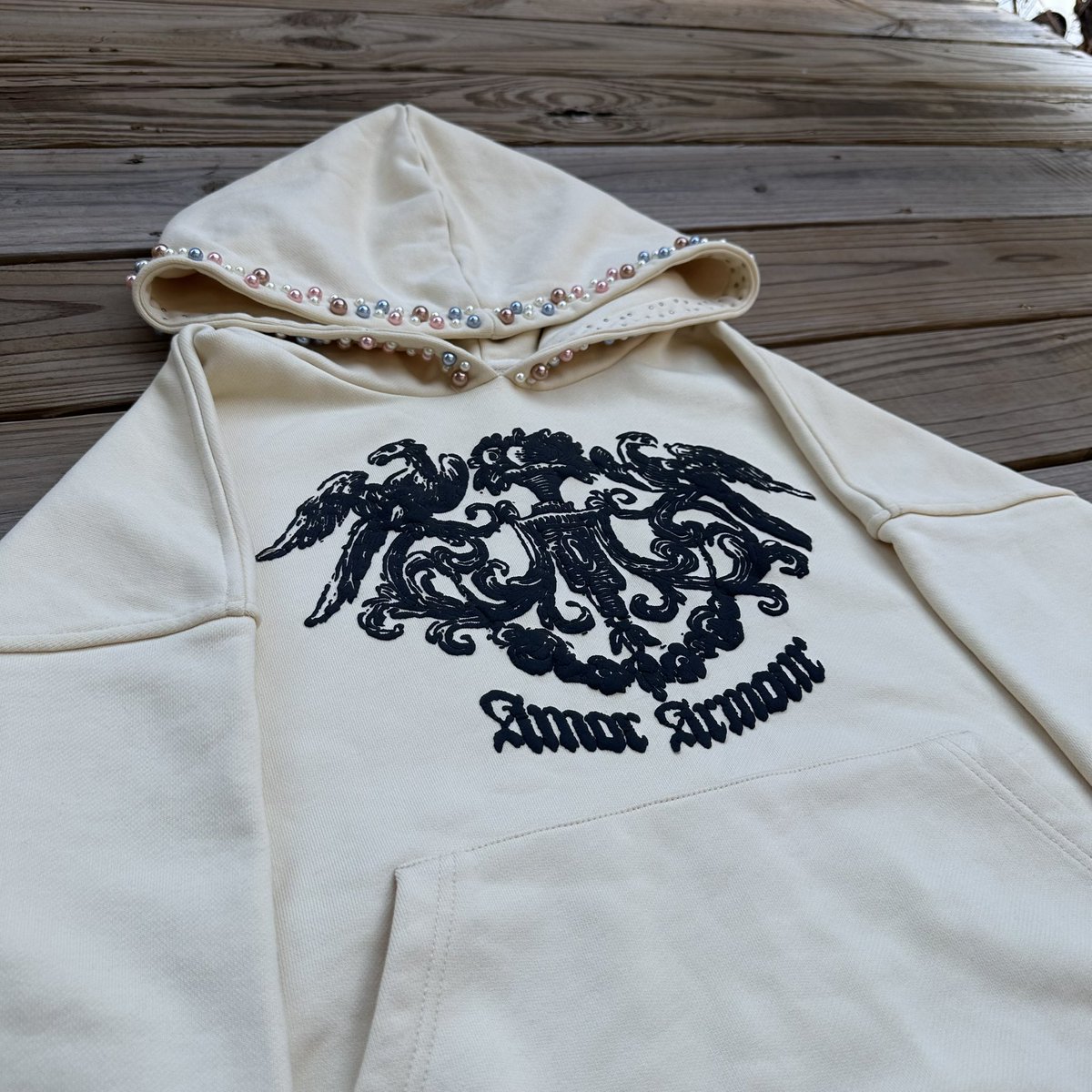 amor_armour's tweet photo. Pearl Hoodie

Coming Soon ¡ https://t.co/nHOHRQaS14