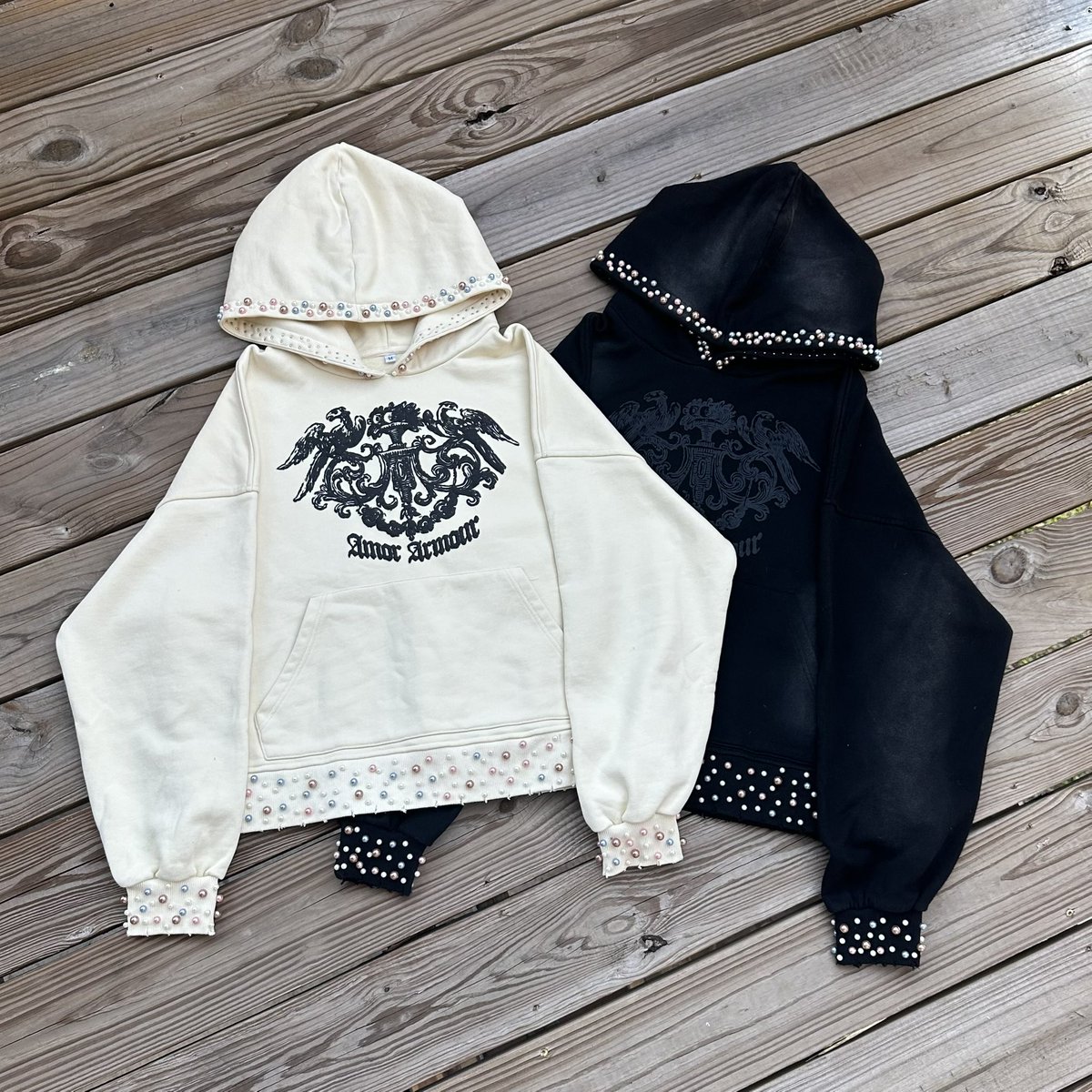 amor_armour's tweet photo. Pearl Hoodie

Coming Soon ¡ https://t.co/nHOHRQaS14