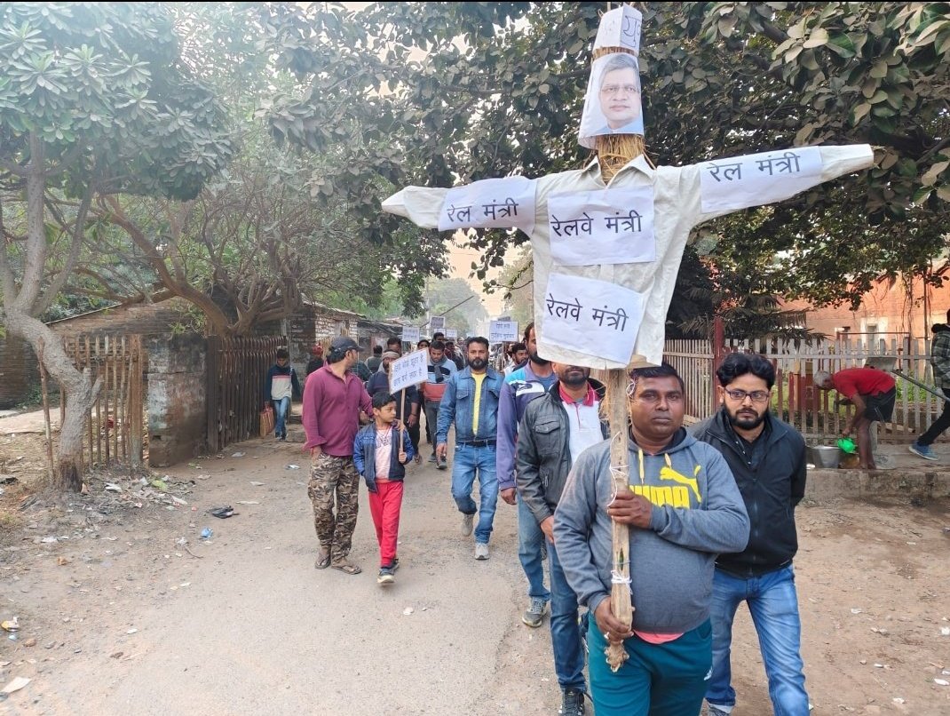 RADHEMONDA1's tweet photo. #Iti_Qualification_In_GroupD
#Iti_Qualification_In_GroupD
साथियों, अगर यह ट्रेंड No.1 पर आ गया, 1.07M + Post हो गई है No.1 पर लाना है। 🔥

#Iti_Qualification_In_GroupD को अब रोक पाना नामुमकिन है! जोर लगाओ, रीपोस्ट करो, इतिहास बनाओ!#Iti_Qualification_In_GroupD https://t.co/0jaciOJHMs