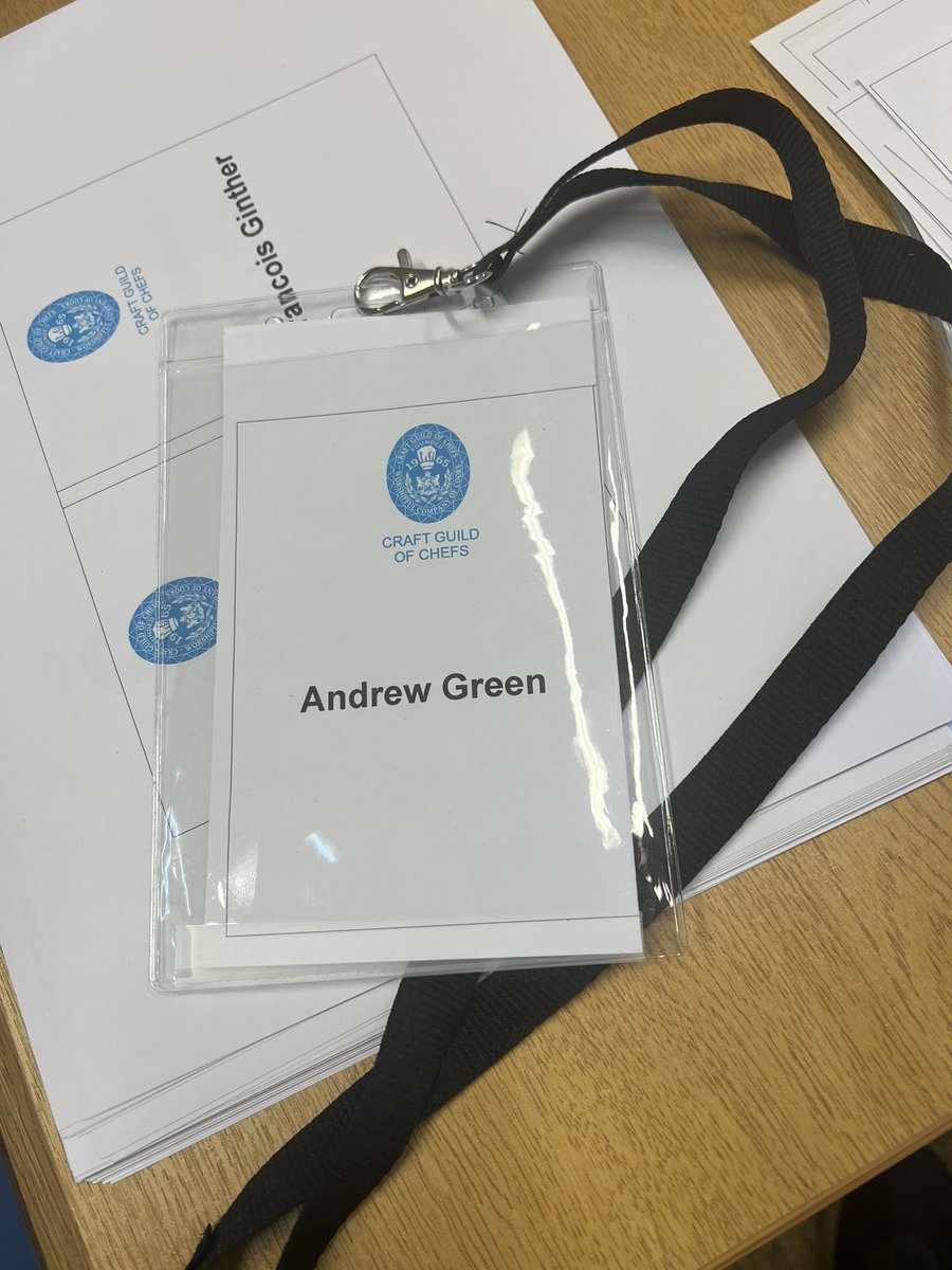 mckown_dav's tweet photo. Looking forward to the @Craft_Guild Education &amp; Training Summit on 9 &amp; 10 January : badge making in progress for our 70 delegates from across the UK. https://t.co/oyxJhnrV8d
