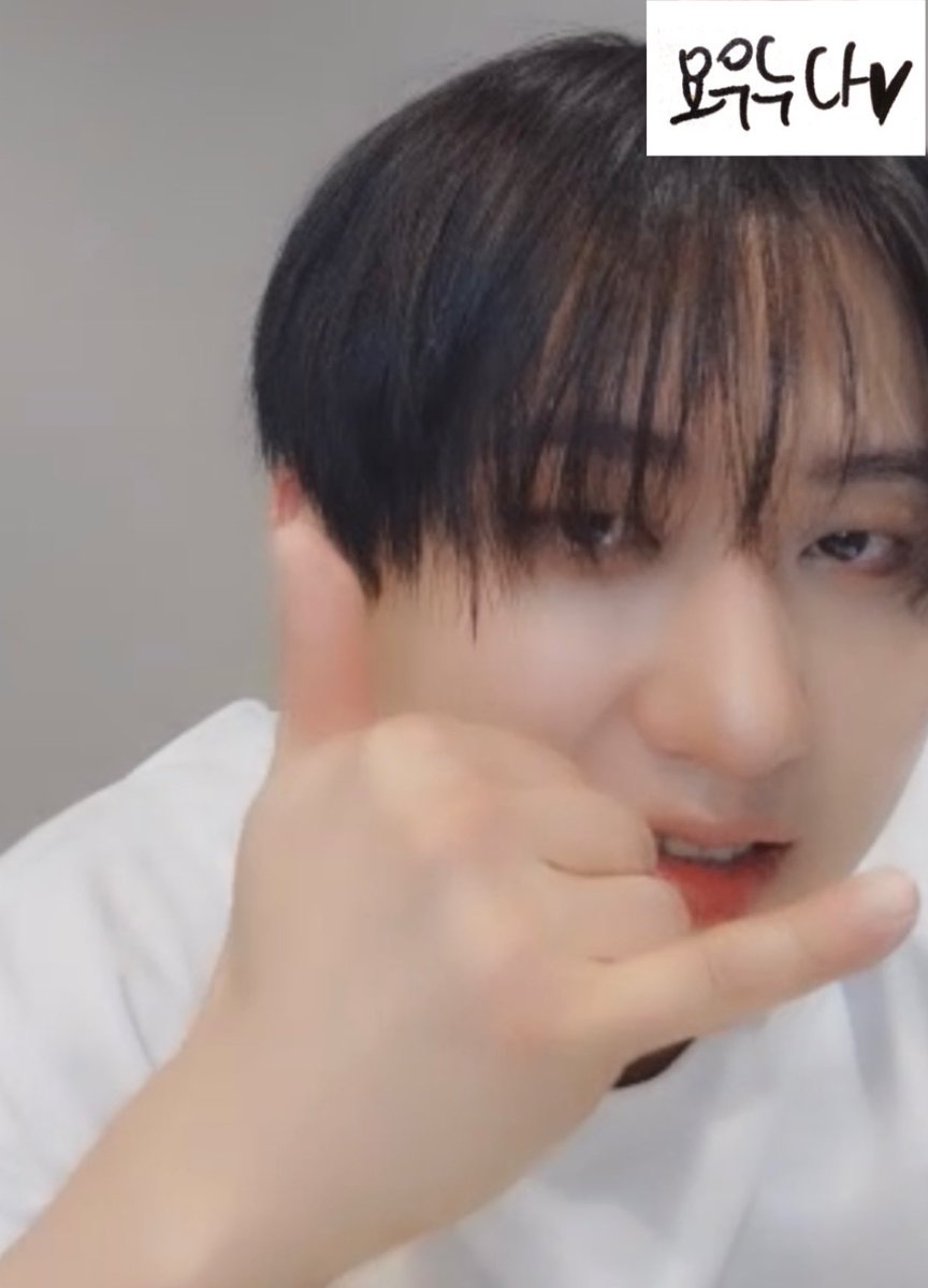 250105 Starriver 영통♡

올해도 약속~❤️

<a href="/Stray_Kids/">Stray Kids</a> 
#StrayKids #스트레이키즈 #スキズ
#서창빈 #창빈 #ChangBin #チャンビン #spearB