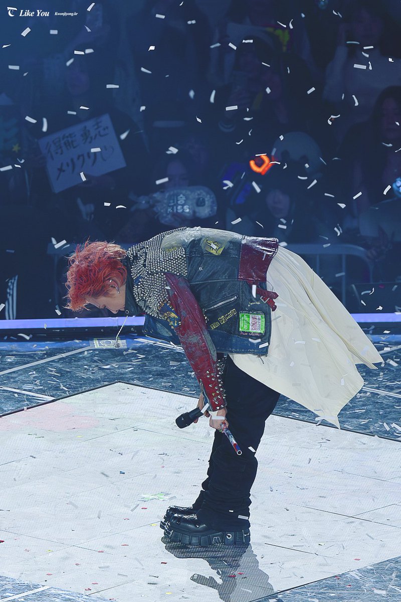 likeyou_GD's tweet photo. 241225 SBS 가요대전
덕분에 행복했던 크리스마스☘️

#GD #GDRAGON #지디 #지드래곤 https://t.co/xd59Sr61lp