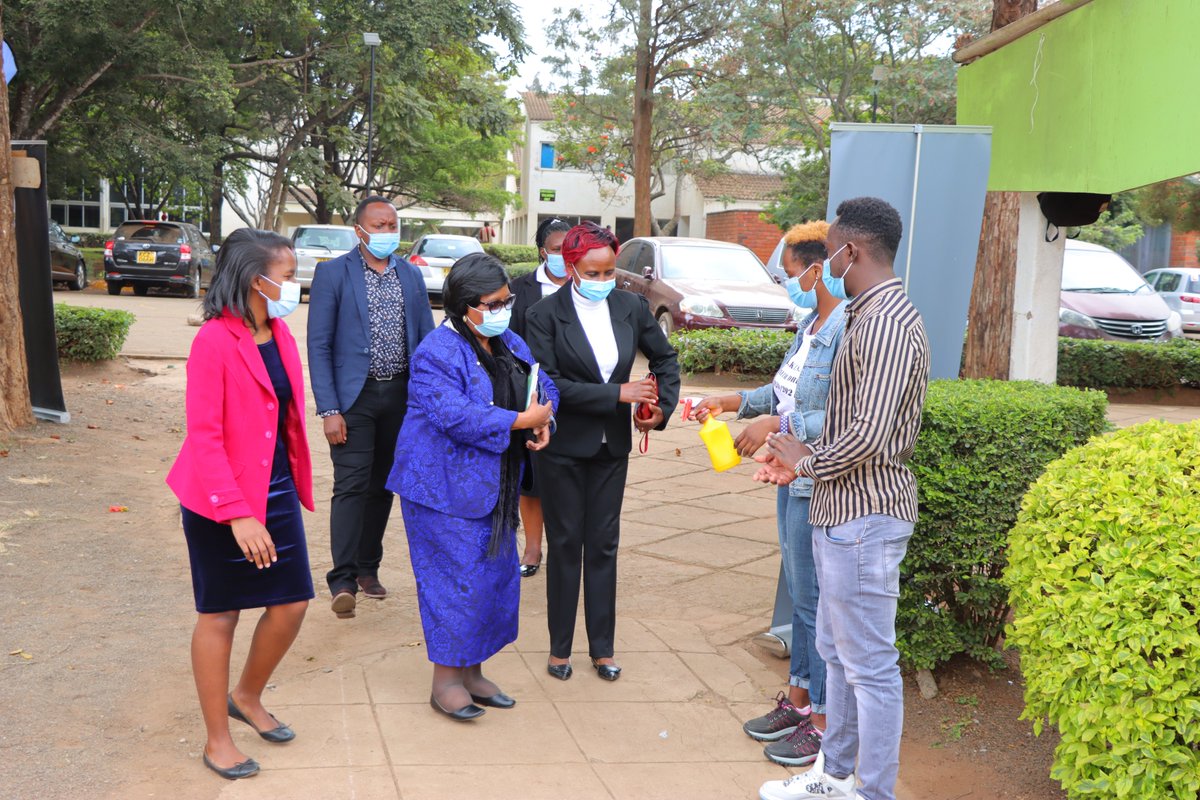 ItsTheDonTv's tweet photo. Sanitizing The Vice Chancellor @DiscoverJKUAT #itsthedontv https://t.co/tXBphg3jki