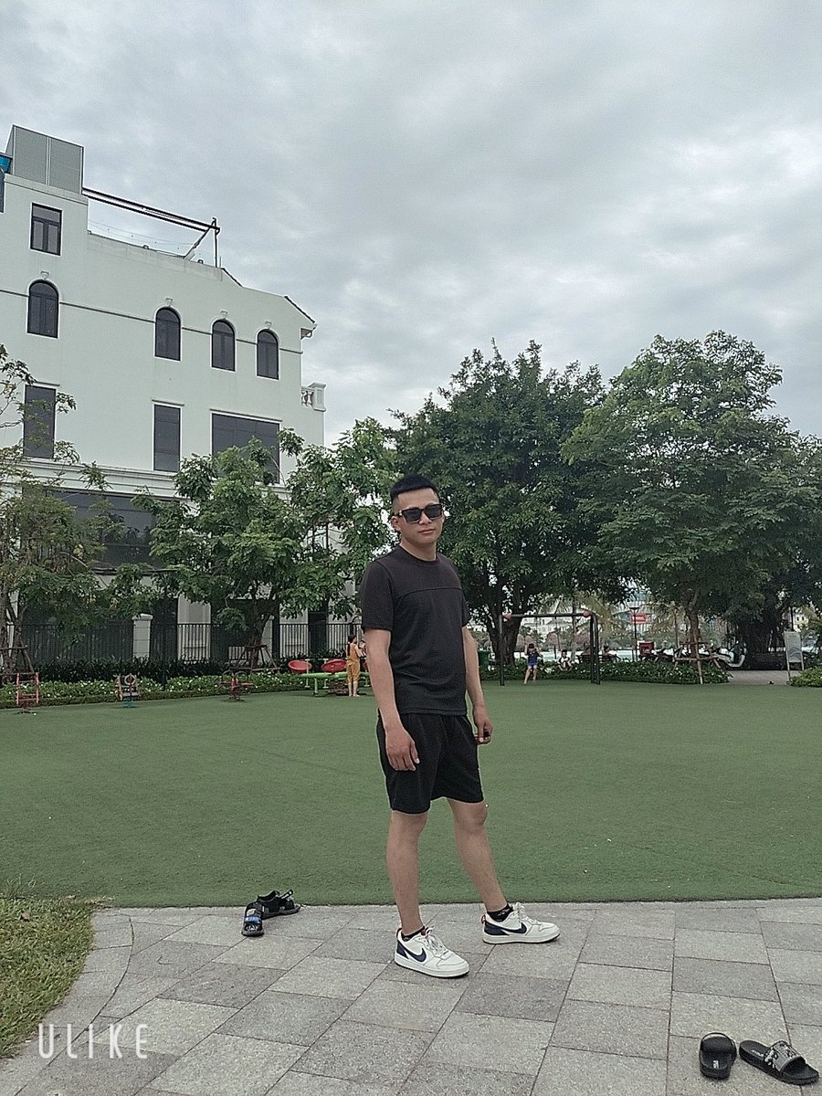 Giang57616664's tweet photo. Zalo tý đi 0382800582 https://t.co/HVuiGzL04W