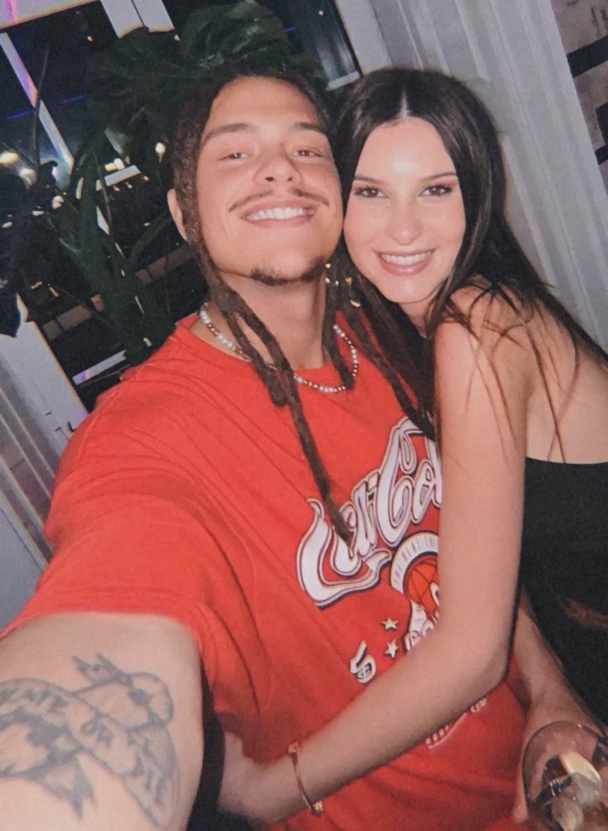 os putos Barbacena foram sair… nós pedimos isto, sim ou sim? 🥹🤩❤️‍🔥 
#barbacena #maynata