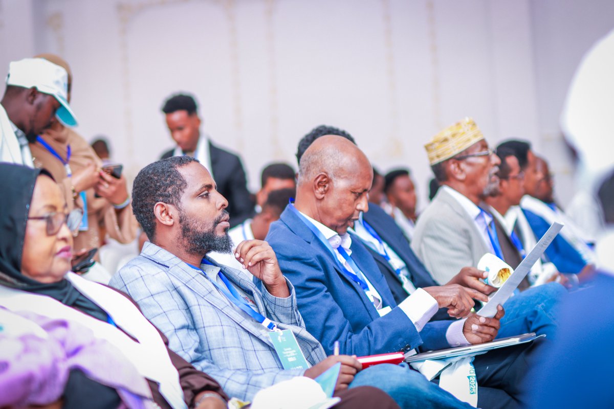 Shirkadda isgaarsiinta Amtel  oo Ka Qayb Gashay Carwada Tiknoloojiyadda Puntland

Shirkadda isgaarsiinta Amtel ayaa kusoo bandhigtay Carwada Tiknoloojiyadda Puntland adeegyo kala duwan oo ay bulshaduka faaideesan karaan
#AmalBank #MyCash #Amtel #AmalExpres