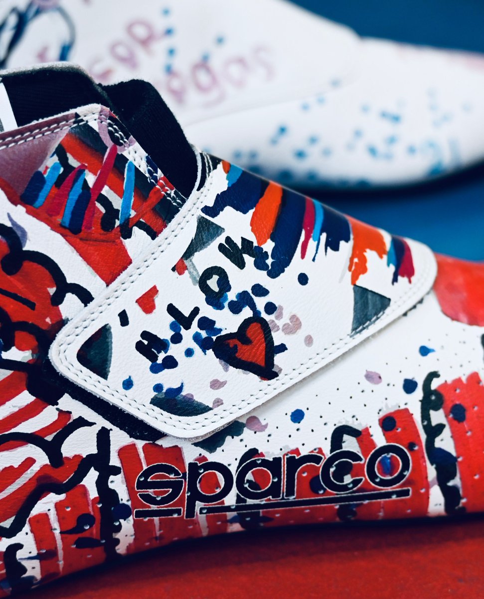 Demon_Tweeks's tweet photo. Your race. Your style. Your boots. 🏎️⚡
When the possibilities are endless, the only limit is your imagination! ✨
Show us your best designs using the blanks!
Video tomorrow 👀
#demontweeks #motorsport #sparco #iamsparco #primeevo https://t.co/bpAq7sdCuW