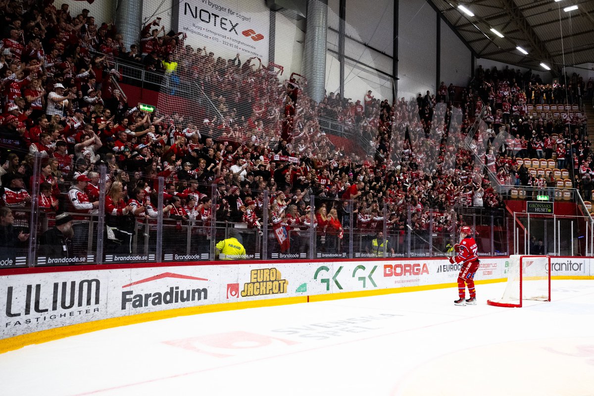 timra_ik's tweet photo. Stort tack alla ni som var på plats igår och sjöng fram tre poäng! #timraik https://t.co/wIbDnlcDoC