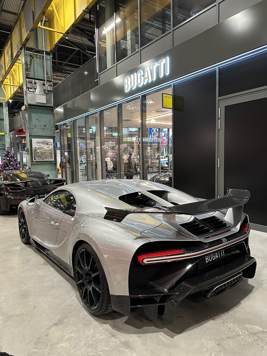 Exotics_Master's tweet photo. Bugatti Chiron Pure Sport

#Exotics_Master https://t.co/4doMLvHMgr