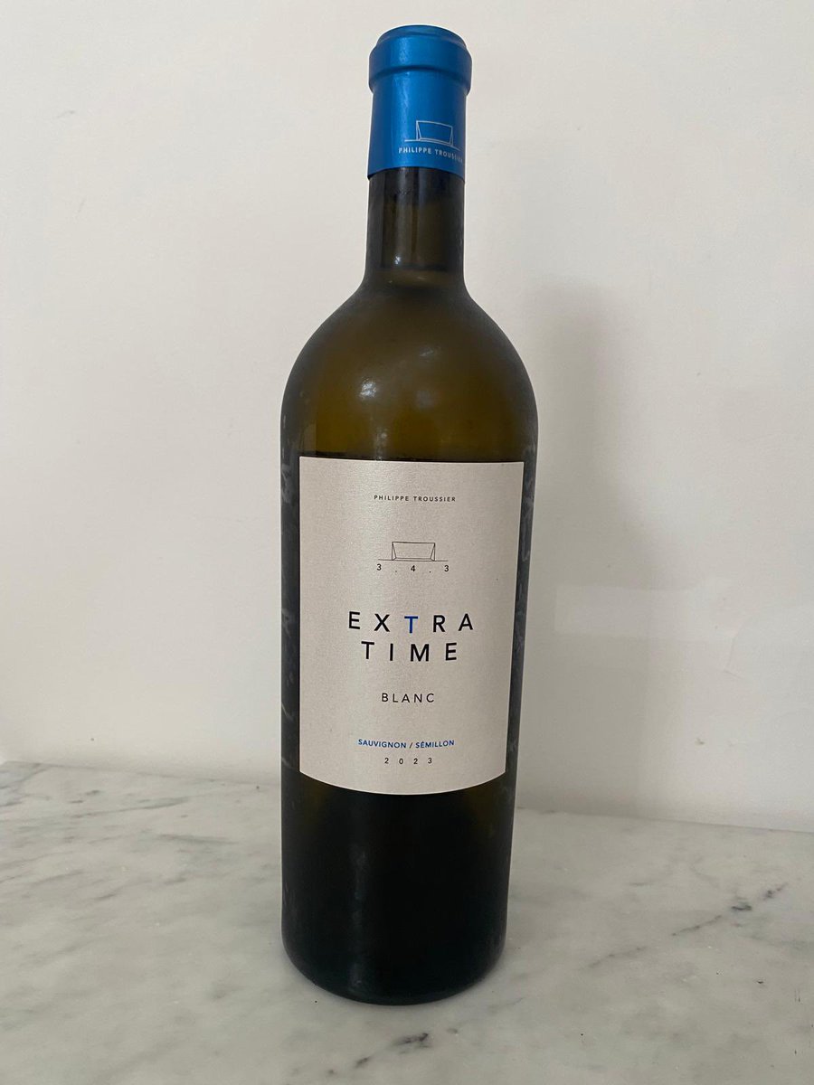 sol_beni_3_4_3's tweet image. 昨年はお世話になりありがとうございました。
本年もどうぞよろしくお願いいたします🙇

「SOL BENI 」「GRAIN BLUE」「COUP DU CHAPEAU」の3部作赤ワインに続き、昨年白ワイン「EXTRA TIME 」が完成いたしました。
こちらでもご紹介させていただきます。