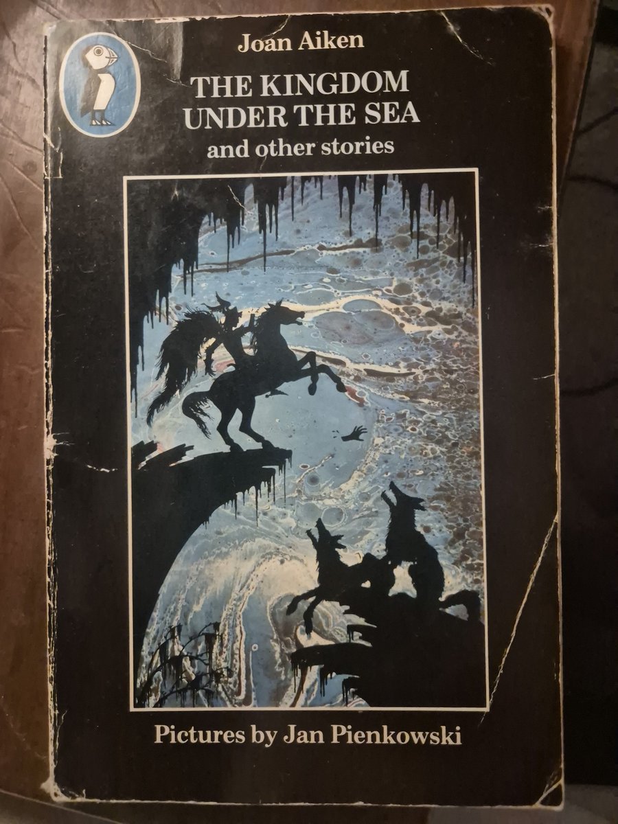 megzigzag's tweet photo. @GrimArtGroup How about Jan Pienkowski? Beautiful illustrator and creator of the wonderful Meg and Mog.
#bookartweekend https://t.co/PvFUHuakWl