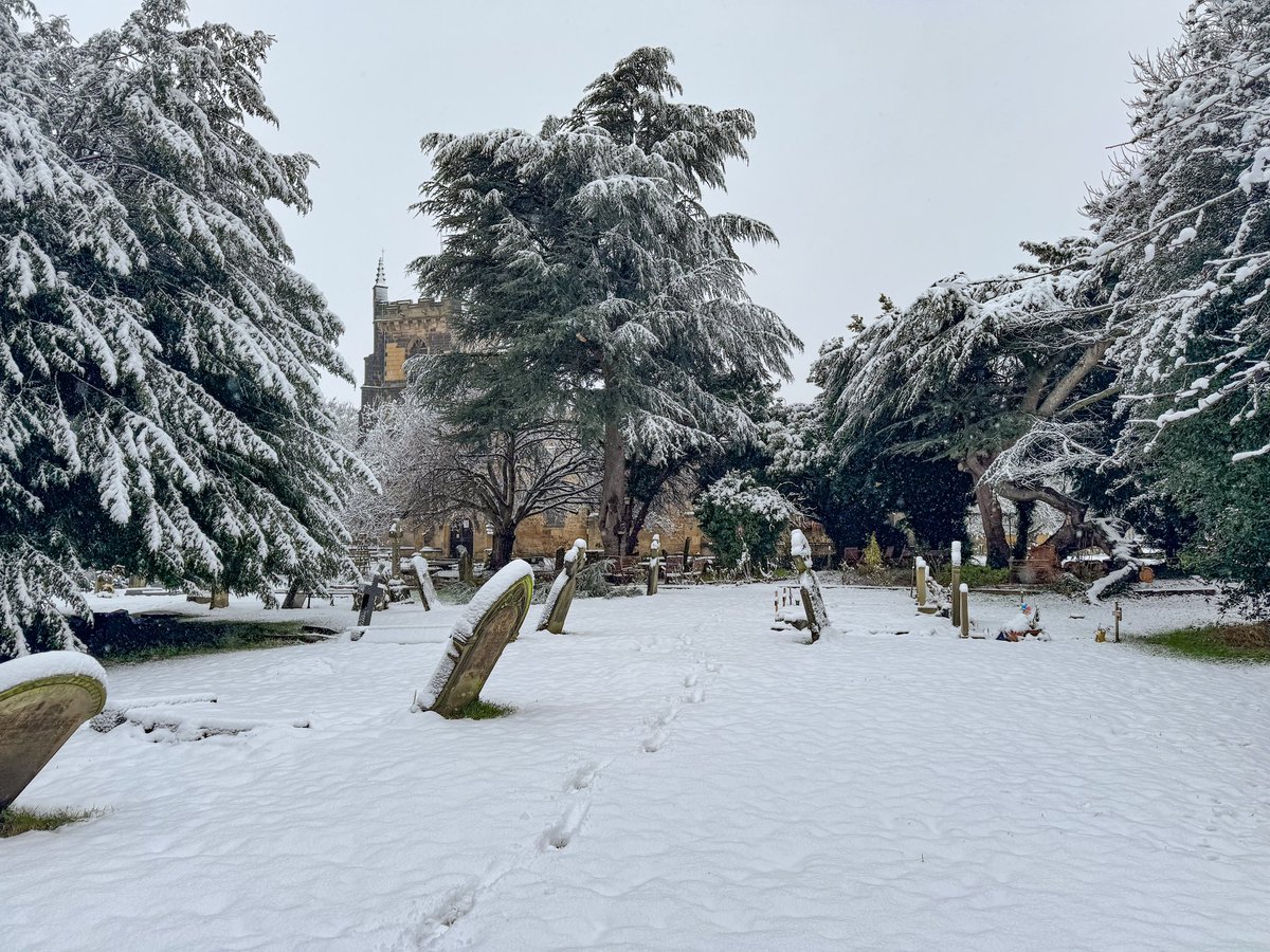 St Oswald's Methley ⛪️ tweet media