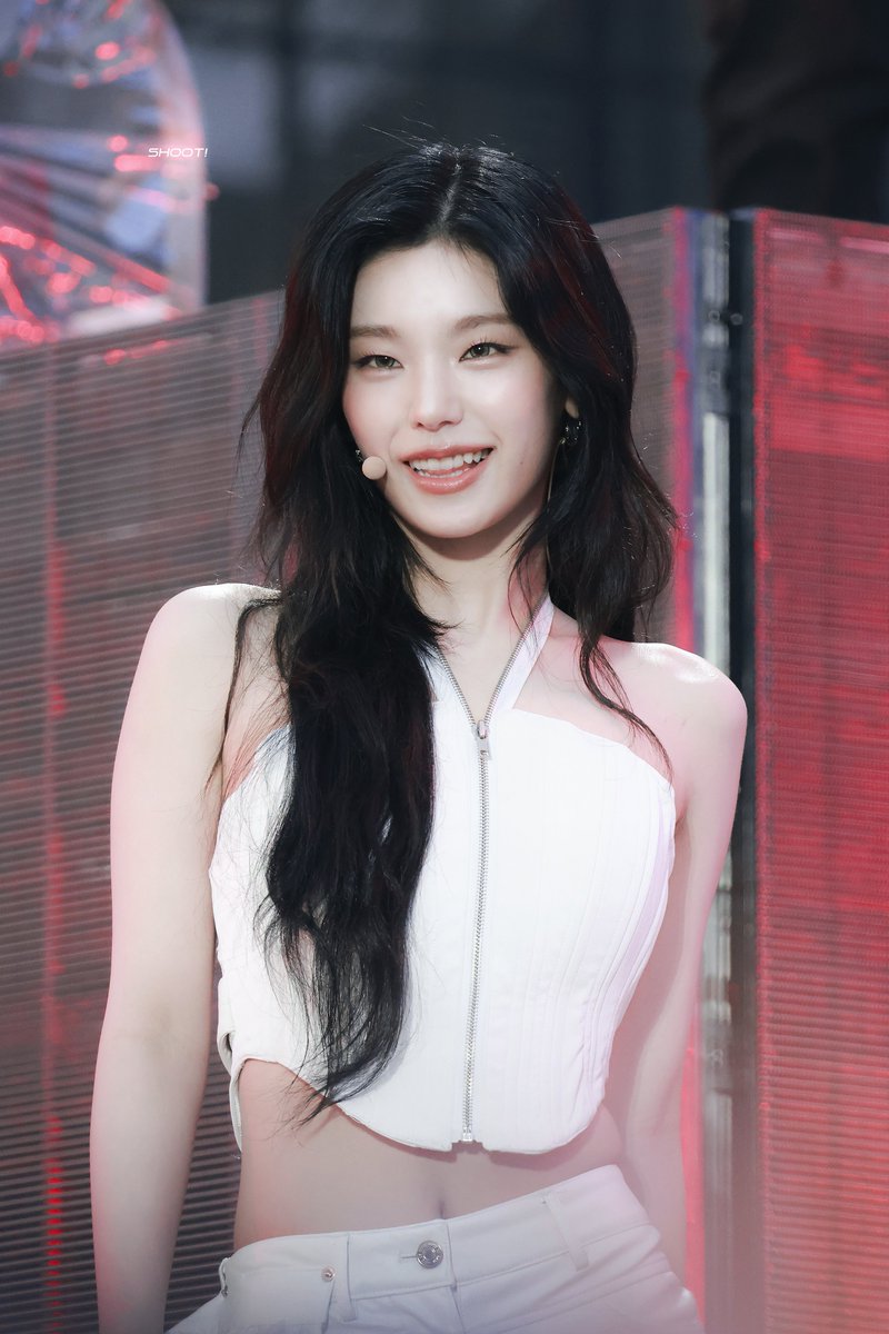 shoot_yeji's tweet photo. 241228
🖤

#있지 #ITZY #예지 #YEJI https://t.co/JAy1XfjWTn