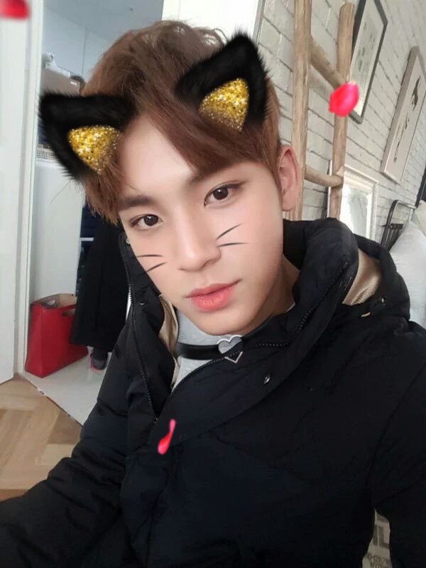 namiss nyo ba ako🥺🥺 (ilang oras lang nawala)