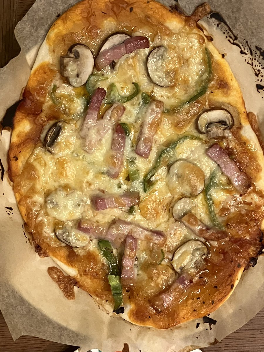 STECH20230525's tweet photo. タルト・フランベ(薄焼きピザ)
#パン作り初心者 #パン作り記録 #お菓子作り初心者 #お菓子作り記録 https://t.co/mtqYOPlaoe