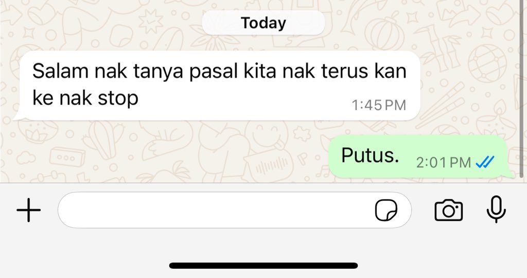 afiqahnasuhaaa's tweet photo. Act dah sebulan lebih tak contact. Tiap kali ada salah faham slalunya i yg confront dlu, minta maaf apa semua. But bulan lps i buat tak tahu je, till today he text me https://t.co/1zVt7D0Xis