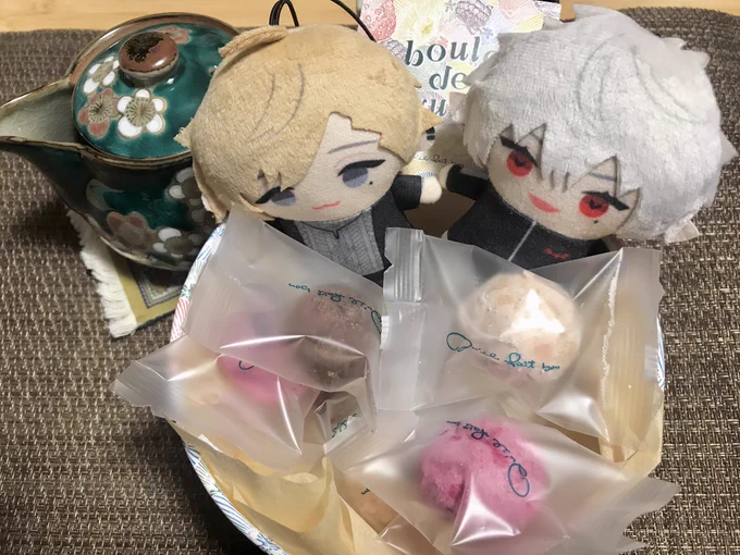 あまりにも可愛すぎるおやつで棒茶消費タイムありがとねえ 
