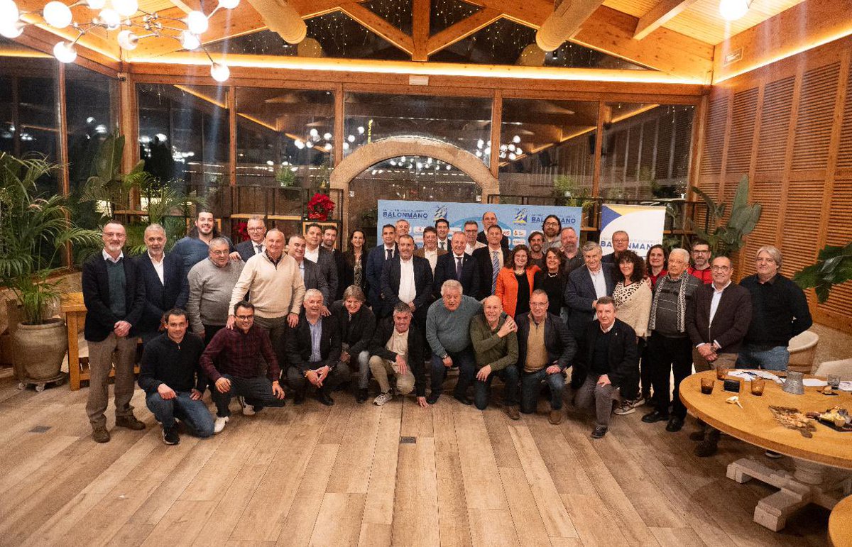 🥂Ahir el president <a href="/gerard17196142/">GERARD PIFARRE ROS</a> i el secretari general de la federació Josep Besada van assistir al sopar de gala del <a href="/cesabm2025CAT/">CESA Catalunya 2025</a>