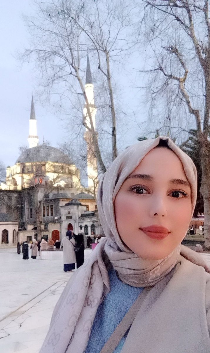 SevdaBasci2's tweet photo. Huzur bulacağın tek yer 🩷🙏 https://t.co/v9KGgR1lMA