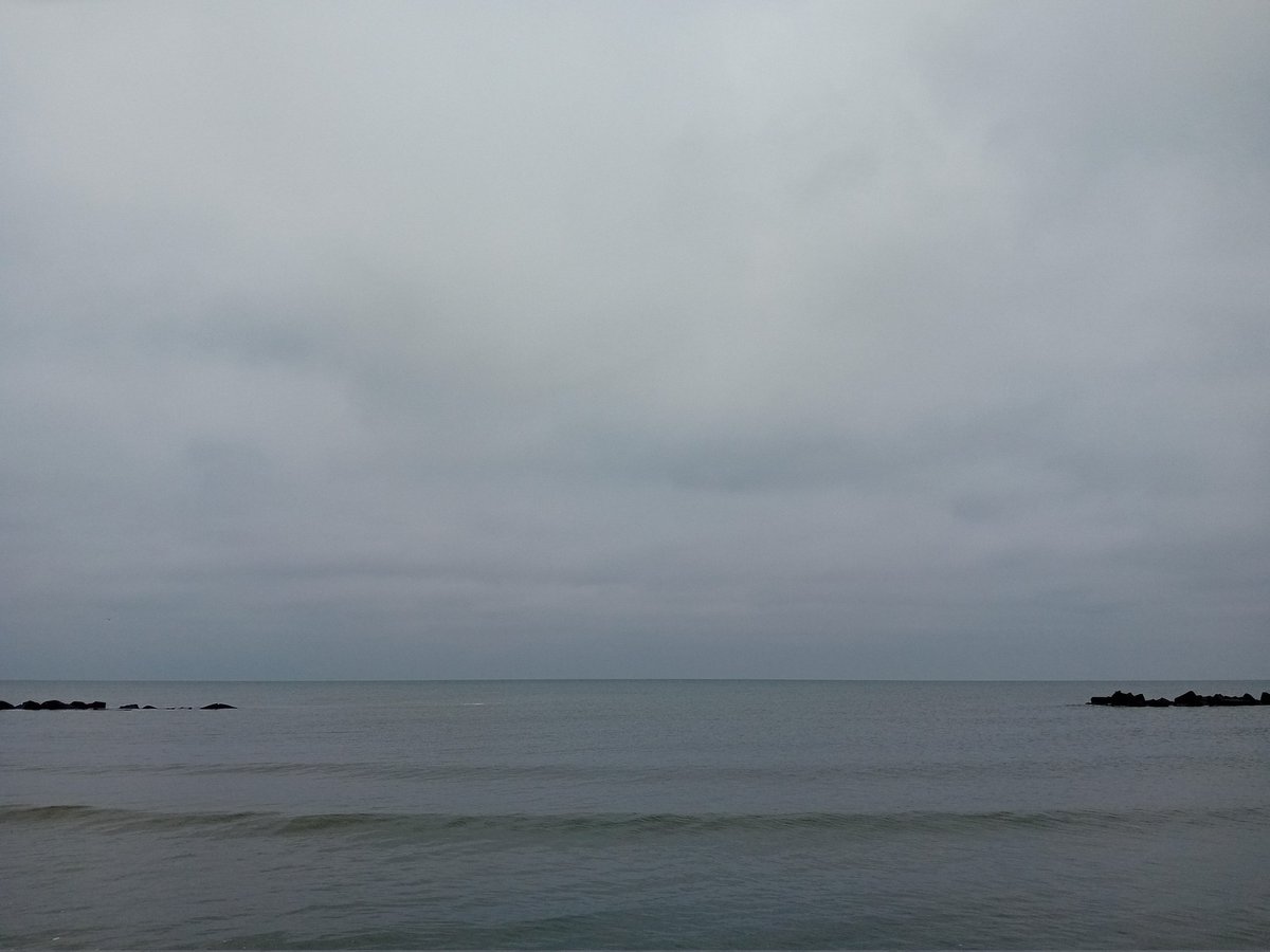 Dudescheiszer's tweet photo. Last Frei-Day...
Zwischen diesen Bildern liegen 16 Tage und über 3.900km...
#JedenTagEinBisschenMeer https://t.co/97zrgksX3Q