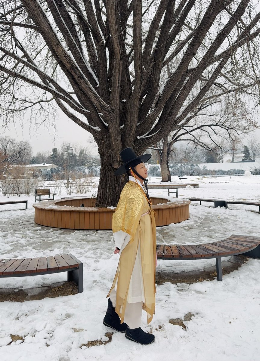 Babypops20's tweet photo. 🥶❄️ https://t.co/eGufMnaWwO