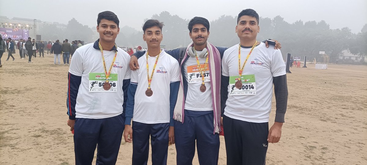 ShaktiKantTiwa1's tweet image. "स्वस्थ-भारत सशक्त-भारत"
आज गोरखपुर में आयोजित दैनिक जागरण द्वारा #runforyourself के तहत #Healthon #halfmarathon मैं सम्मिलित होने का अवसर मिला। @gorakhprtraffic @gorakhpurpolice द्वारा इस जागरूक कार्यक्रम में सकारात्मक ऊर्जा के साथ सहयोग किया।